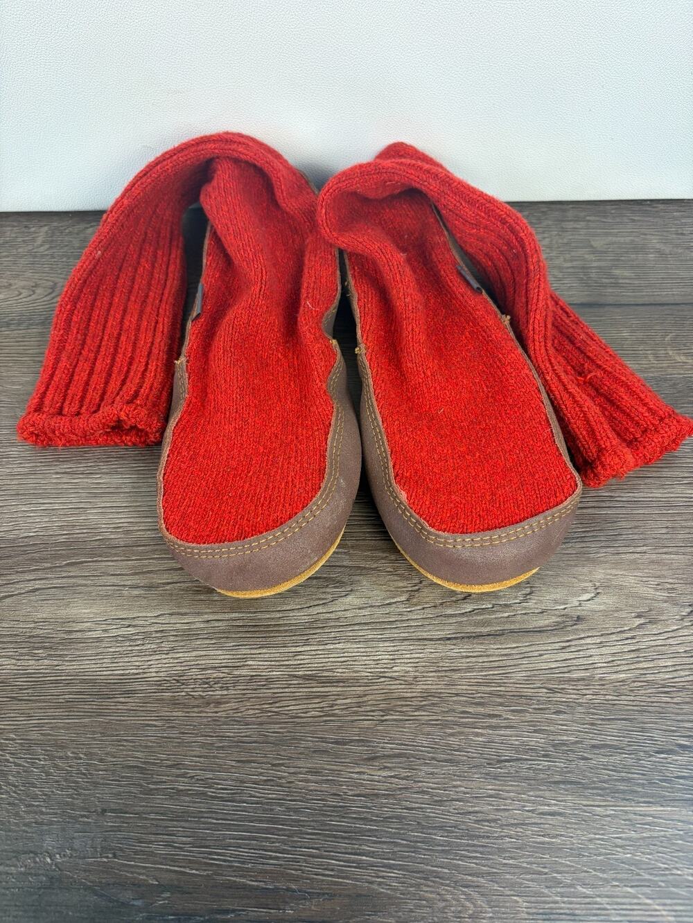 Acorn Slipper Sock Mens 9-10 Womens 11-12 Red Knit Leather Sole Cozy Slippers